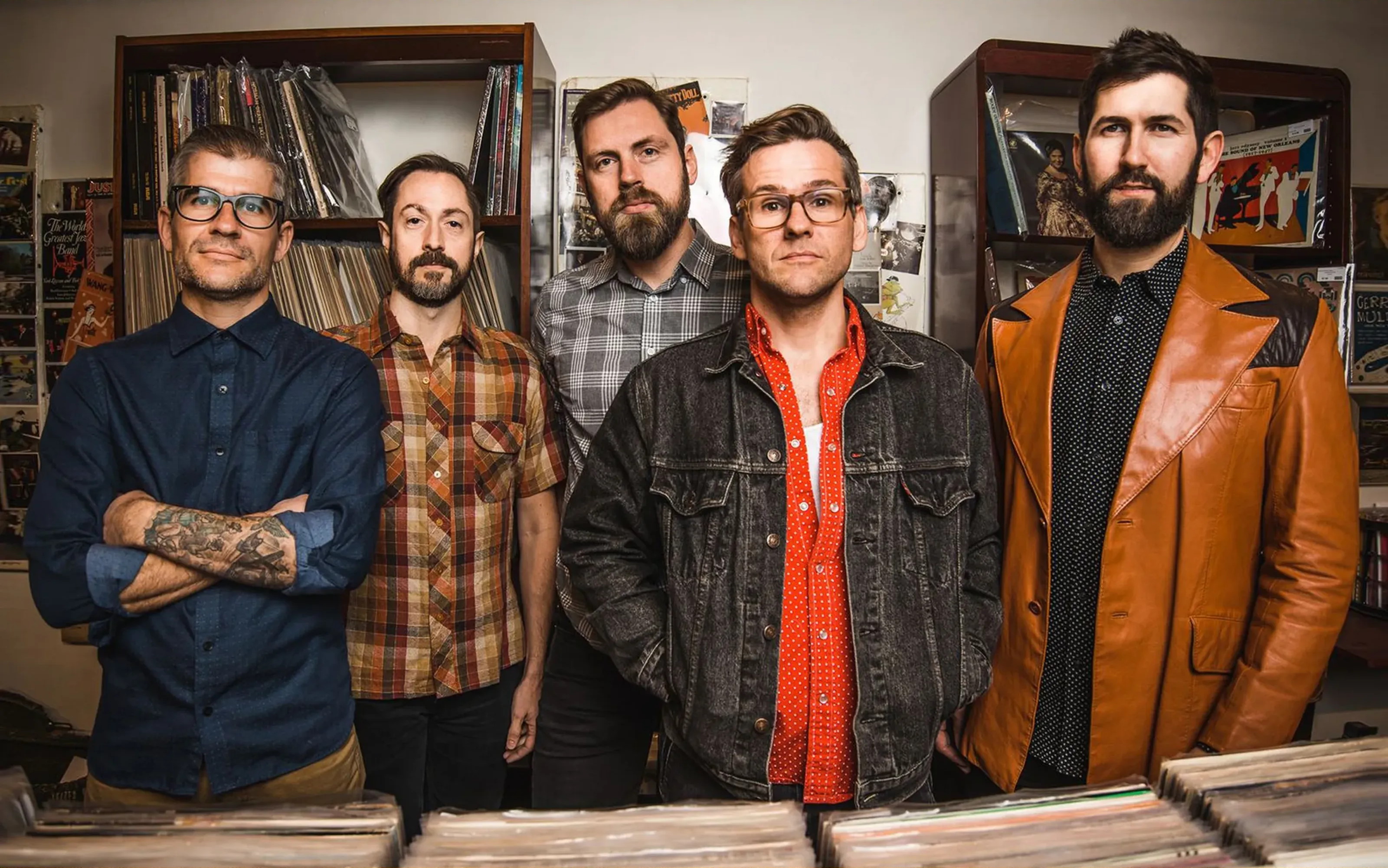 Harmonies in the Hangar with The Steel Wheels